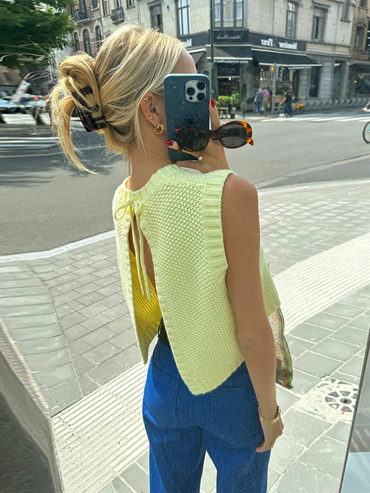 Taelis - Pull-Over Knit Top