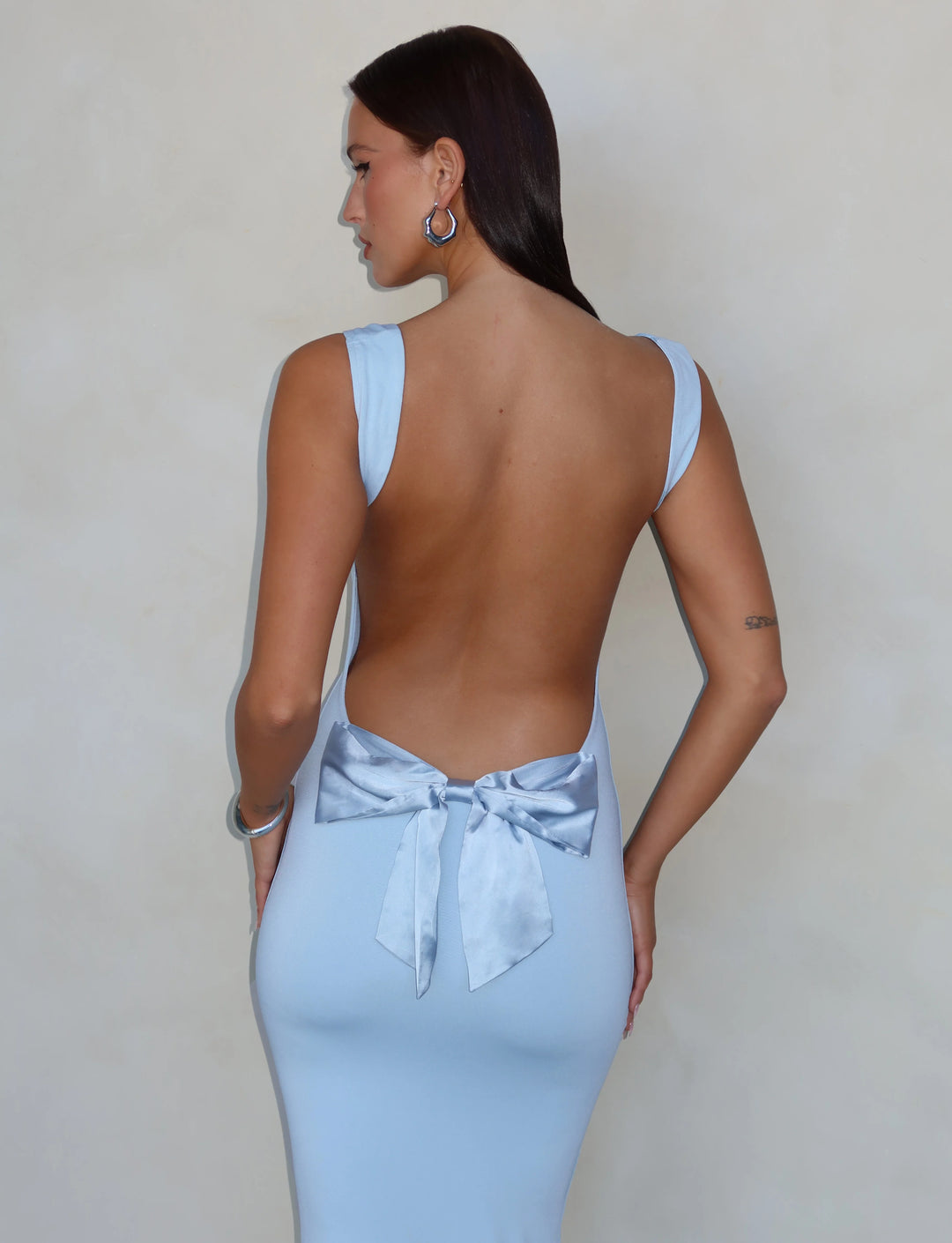 Valentina - Backless Bow Maxi Dress